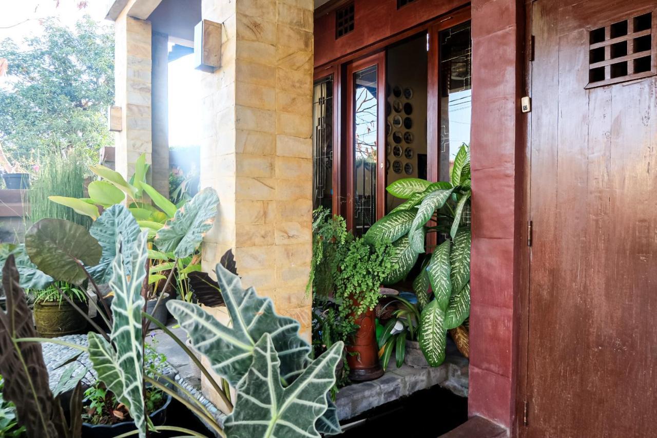 Unique Homestay 443 ยอกยาการ์ตา ภายนอก รูปภาพ