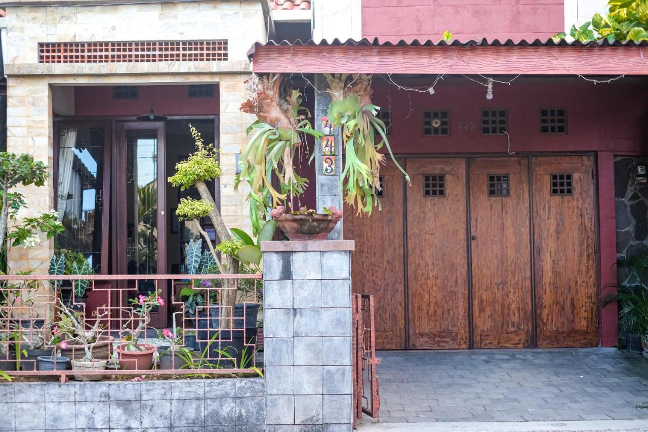 Unique Homestay 443 ยอกยาการ์ตา ภายนอก รูปภาพ