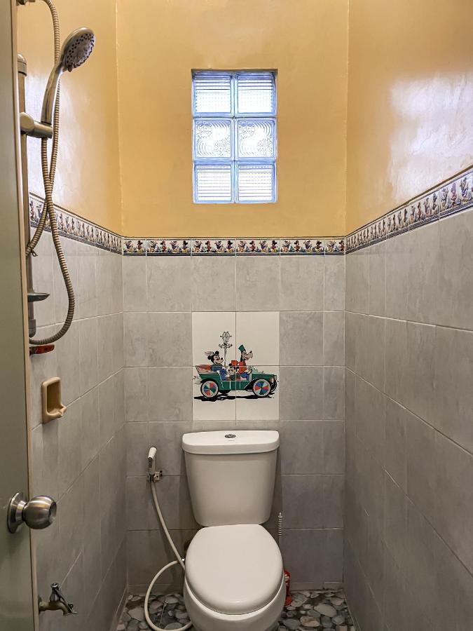 Unique Homestay 443 ยอกยาการ์ตา ภายนอก รูปภาพ