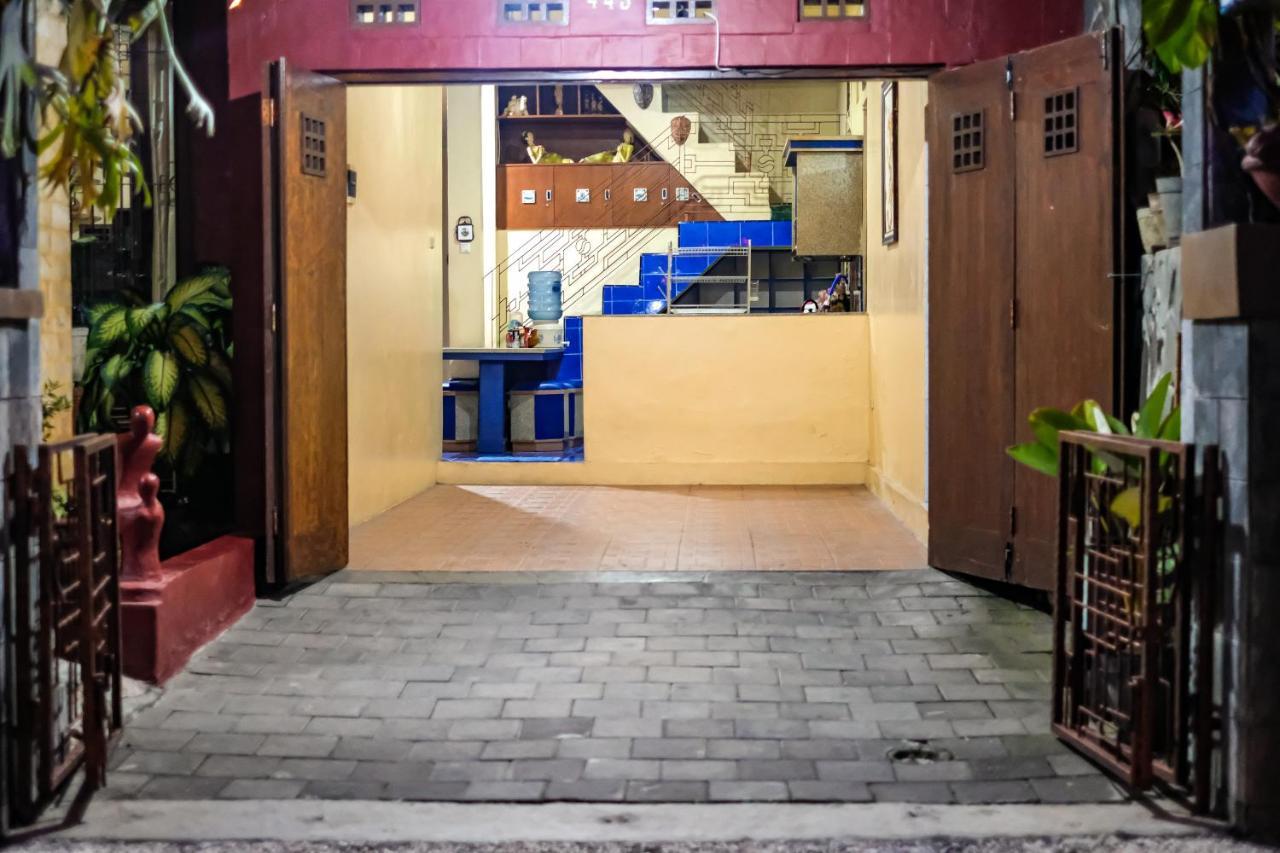 Unique Homestay 443 ยอกยาการ์ตา ภายนอก รูปภาพ