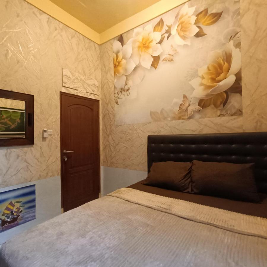Unique Homestay 443 ยอกยาการ์ตา ภายนอก รูปภาพ