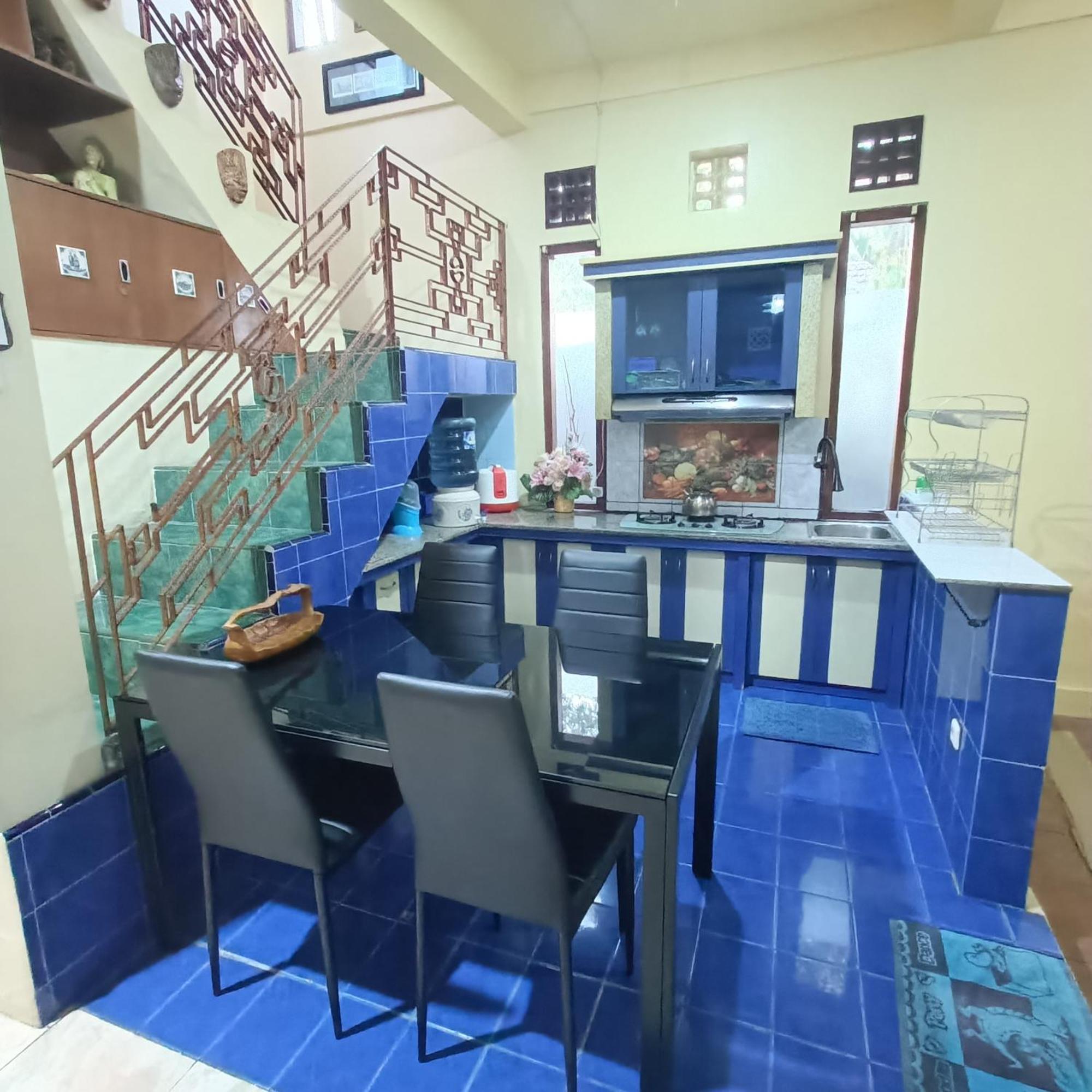 Unique Homestay 443 ยอกยาการ์ตา ภายนอก รูปภาพ