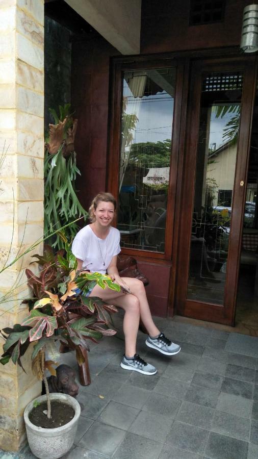 Unique Homestay 443 ยอกยาการ์ตา ภายนอก รูปภาพ